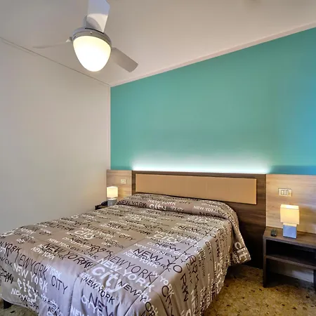 Piccolo Hotel 2*